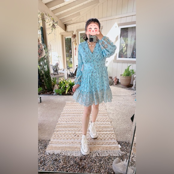 Medium NWT a Collective Story Boho Blue Floral Eyelet Mini Dress - Picture 5 of 6